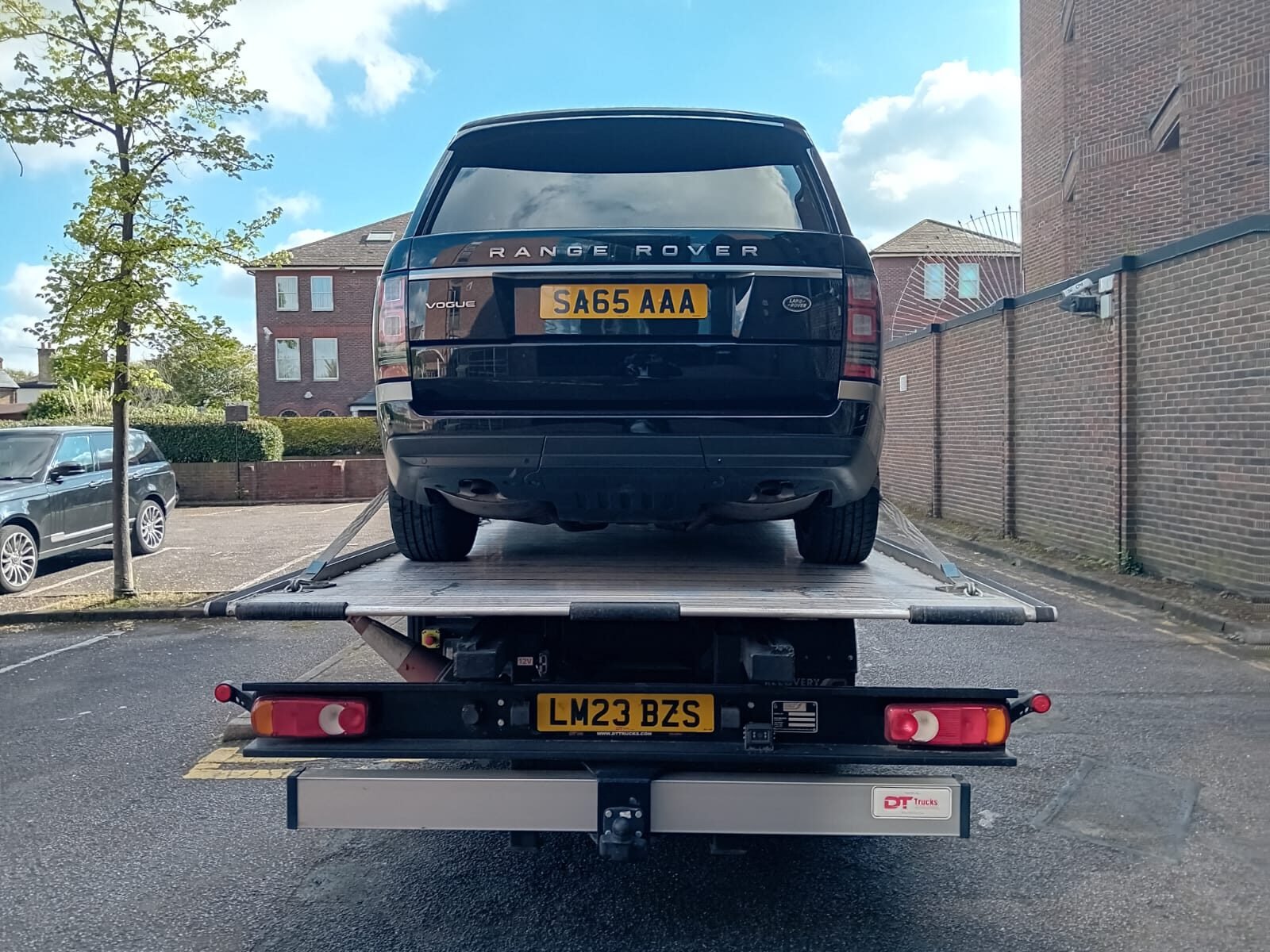 Scrapping A Car In Kent: Your Rights, The Paperwork, And Why Nobody Can Pay You Cash